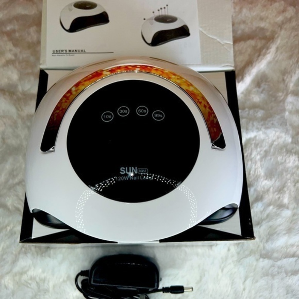 BRAND NEW - UV Nail lamp 120 W